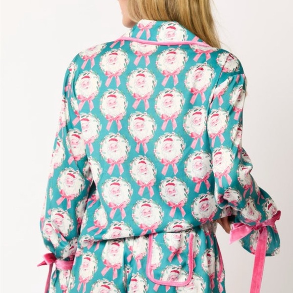 Santa and Bows Pajama Set ‘Papa Noel Pj’s’ by Peach Love| Worth Collective - Picture 3 of 10